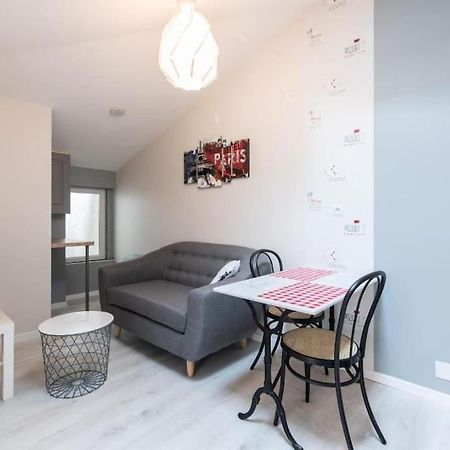 Le Paris Eiffel - Appartement Cosy En Plein Centre Бургуэн Экстерьер фото
