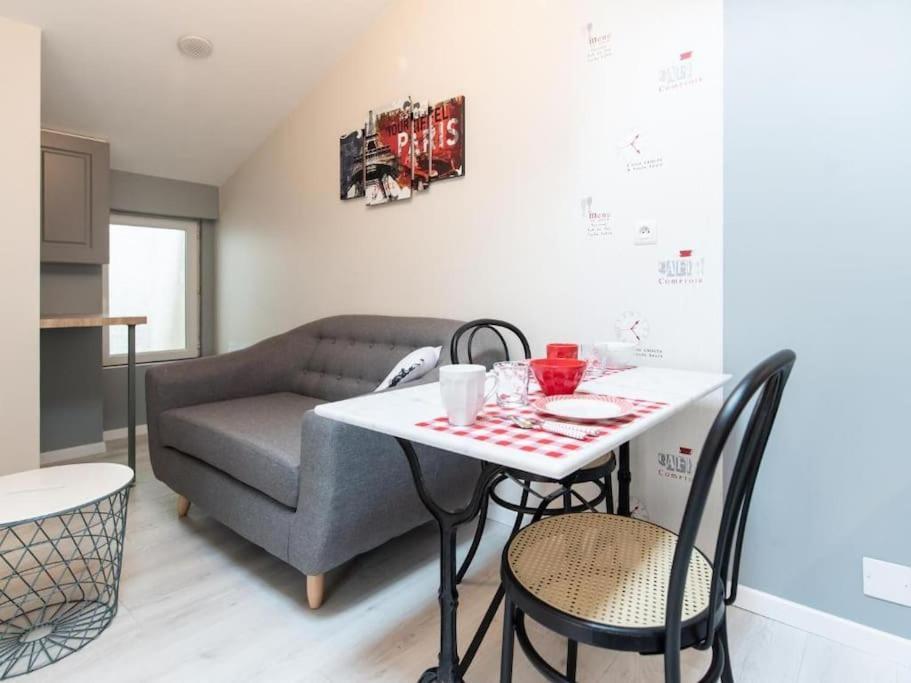 Le Paris Eiffel - Appartement Cosy En Plein Centre Бургуэн Экстерьер фото
